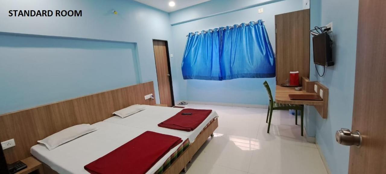 Hotel Aaditya Palace Bhusawal Екстер'єр фото