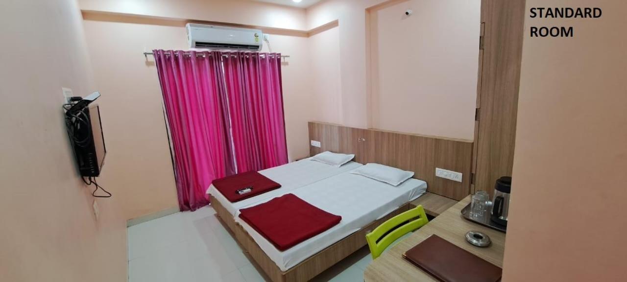 Hotel Aaditya Palace Bhusawal Екстер'єр фото