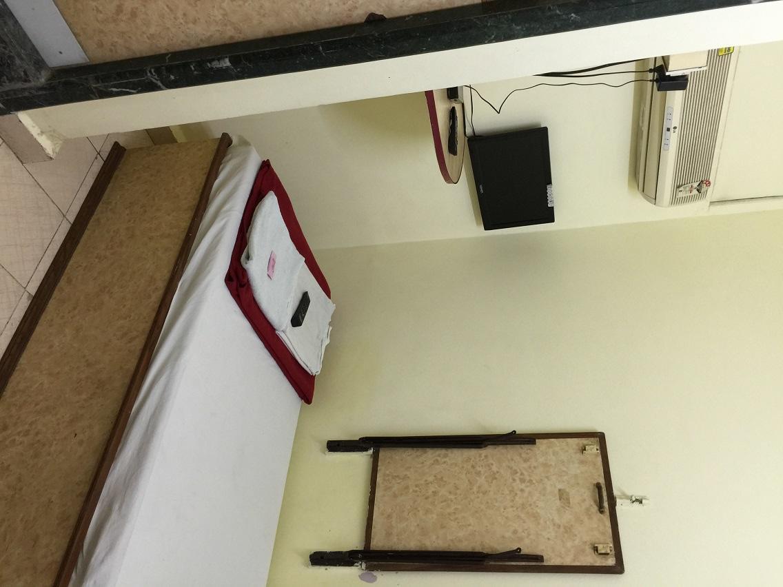 Hotel Aaditya Palace Bhusawal Екстер'єр фото